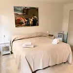 Mariana's By Venicescape Apartment *