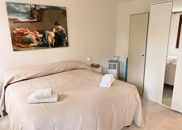 Mariana's By Venicescape *