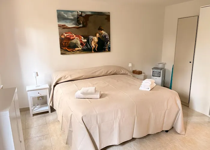 Mariana's By Venicescape Apartment *